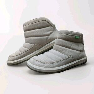 Sanuk Puff N Chill Hemp Ankle Boots Quilted Womens Size 7 Natural Cozy Lounge